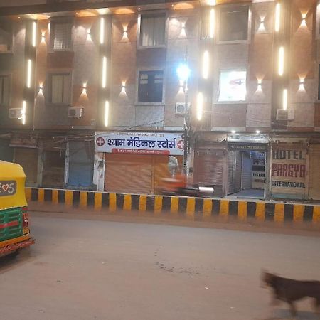 Pragya International Hotel Varanasi Luaran gambar